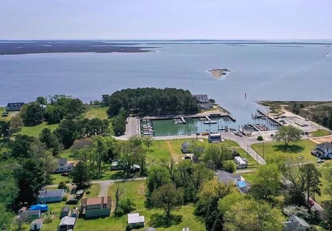 Photo - 36003 Radcliff Rd