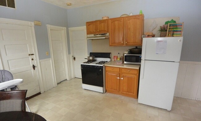 Photo - 10 Brackett St Unit 2