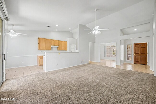 405 W Primoroso Dr