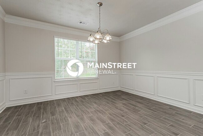 Photo - 4 Bedroom Pet-Friendly Home in MCDONOUGH, GA with Main Street Renewal