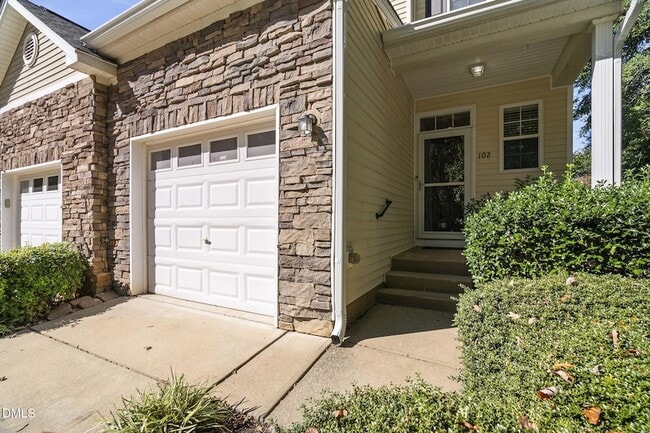 Building Photo - 102 Jamison Woods Ln