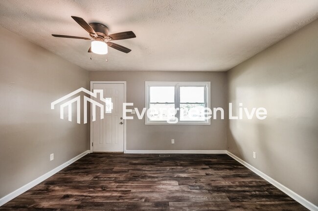 Photo - 4619 N Richardt Ave