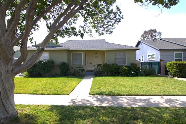 Photo - 17106 Willard St