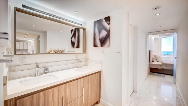 Photo - 2301 Collins Ave Unidad 439