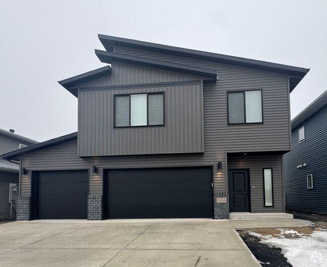 Building Photo - Newly Built in the Wilds neighborhood of W... Rental