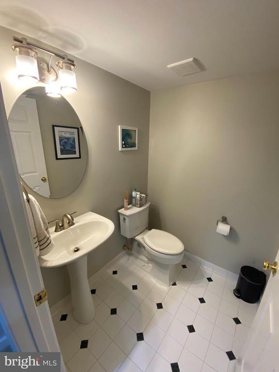 Photo - 8143 Skelton Cir