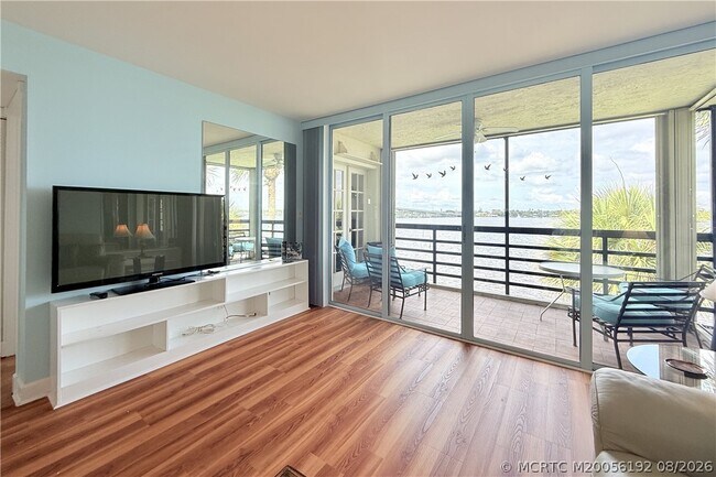 Photo - 1950 SW Palm City Rd Unit 13307