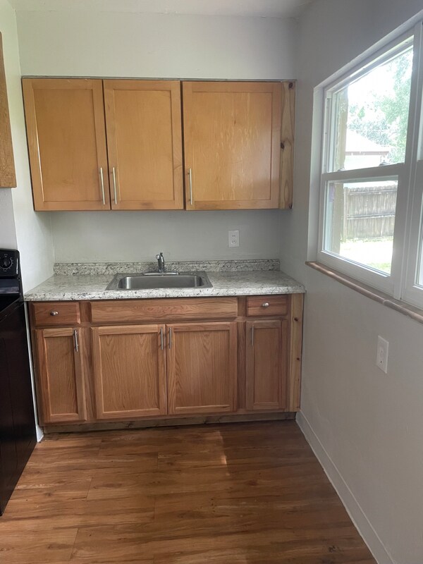 Photo - 1701 Wilton Ave Apartamento