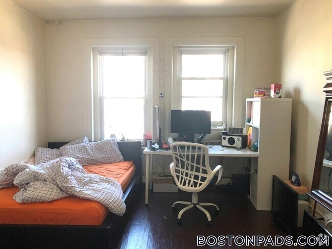 Building Photo - 201 Harvard Ave Unit 2 Rental