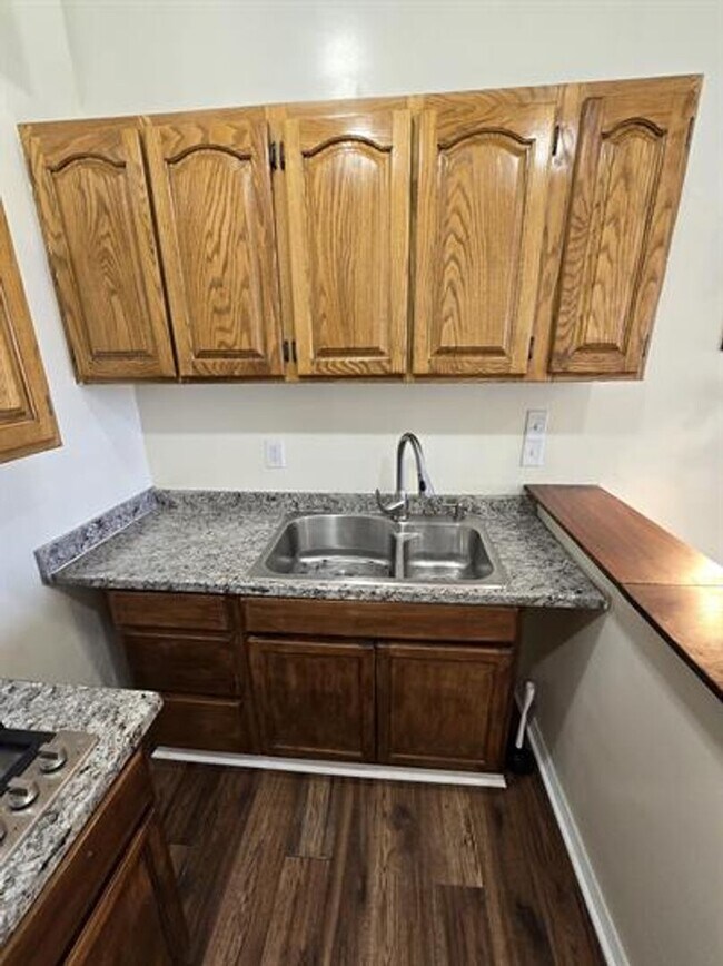 Photo - 2610 S Mission Rd Unit 2