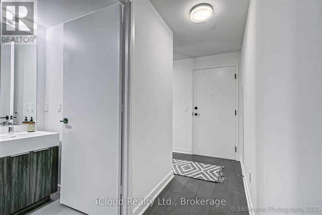 Photo - 35 Rolling Mills Rd Unité S456