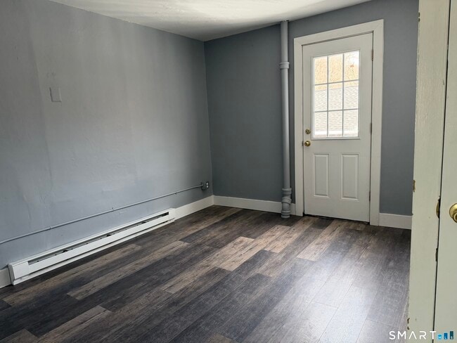 Photo - 139 N Main St Unit 2