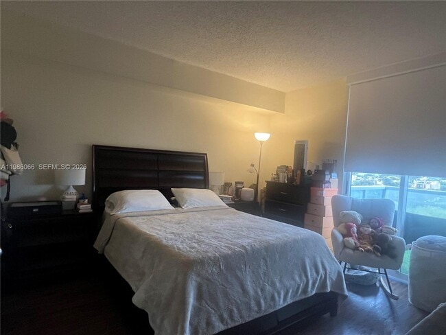 Photo - 5077 NW 7th St Unidad 709