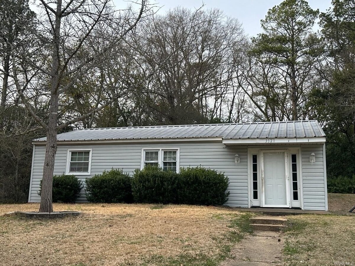 Charming 3 Bed, 1 Bath Single Family Home in Montgomery, AL - $1325/mo - Charming 3 Bed, 1 Bath Single Family Home in Montgomery, AL - $1325/mo