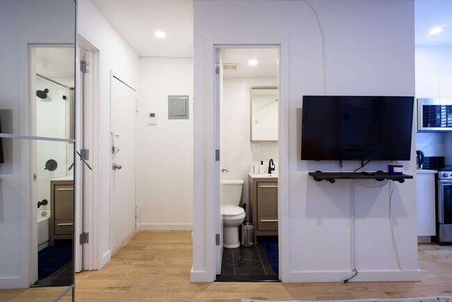 Photo - 69 Clinton St Unidad ID1021884P