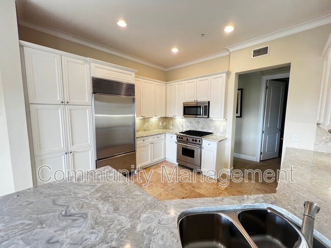 Photo - 998 Stanford Ave Unidad Apt 518