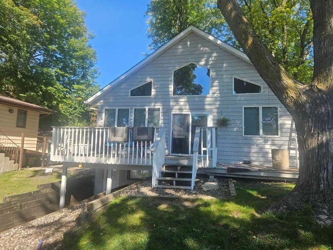 Building Photo - 4301 Quaker Trail NE Rental