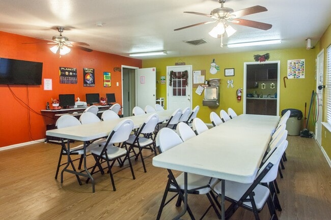 Photo - 5802 Academy Dr Unit #5802