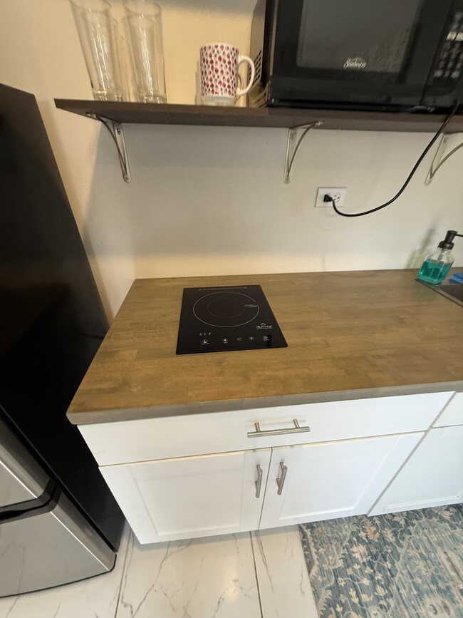 Photo - 429 Morgan Cir S