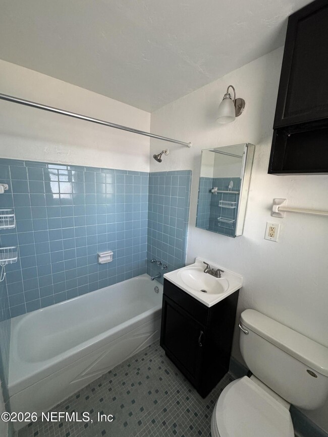 Photo - 916 Childrens Way Unidad 7