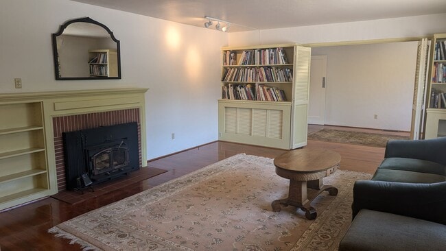 Lovely well-kept single family home in Pac... - Lovely well-kept single family home in Pac...