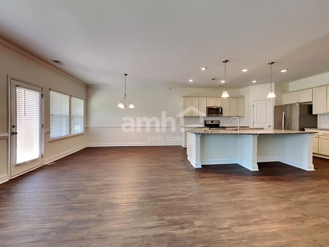 Photo - 199 Columns Rd