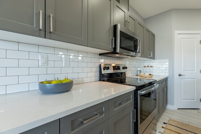 Photo - 273 Collicott Dr