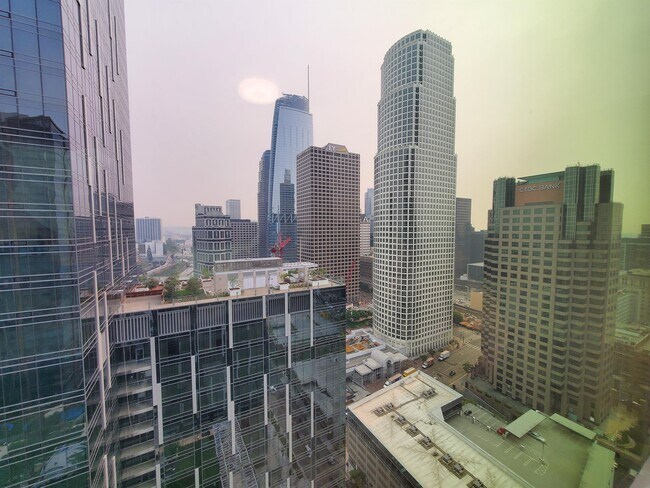 Photo - 877 Francisco St