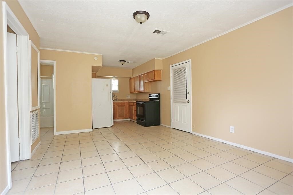 Photo - 2460 W Shane St
