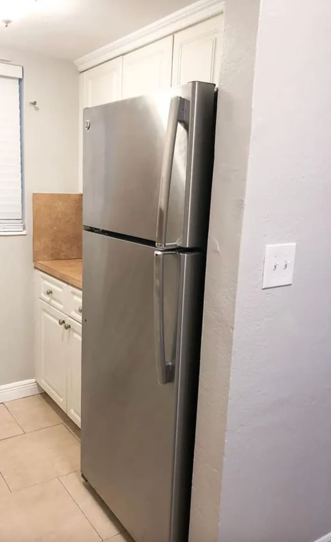 Photo - 241 S Royal Poinciana Blvd Unidad 201