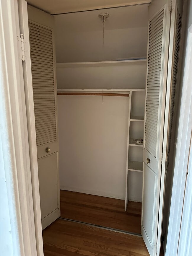 Photo - 420 W Aldine Ave Unit 520