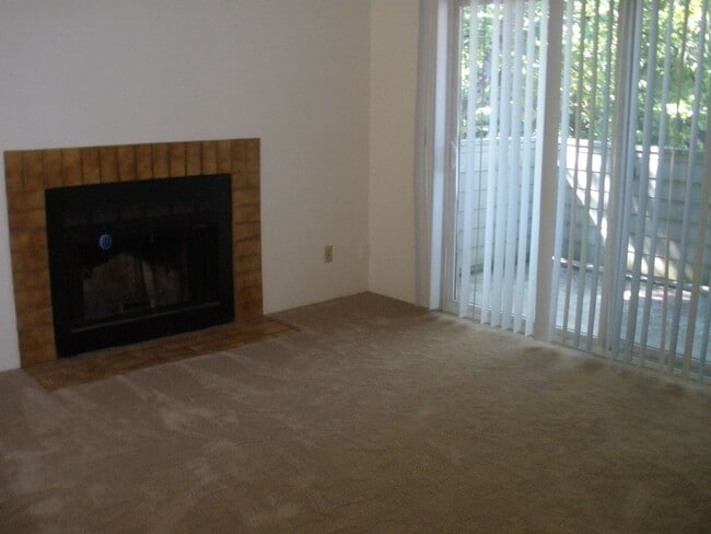Photo - Kirkland/Juanita Condo - Cambridge Place Unit 6-304