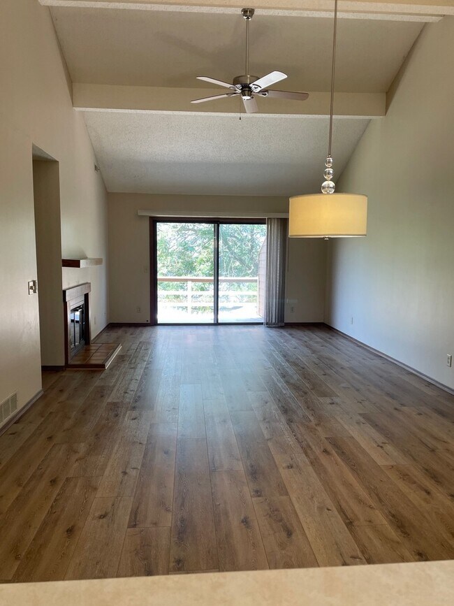 Photo - 2148 Sunview Dr Unit 2148