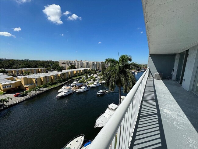 Photo - 1800 NW 24th Ave Unidad 901