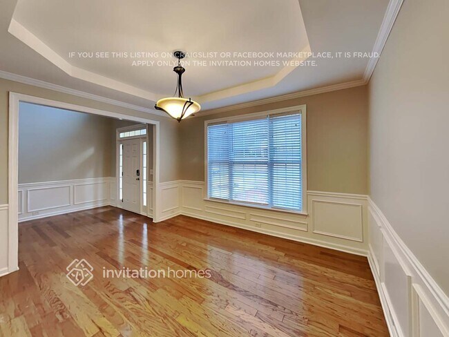 Photo - 100 Tudor Way