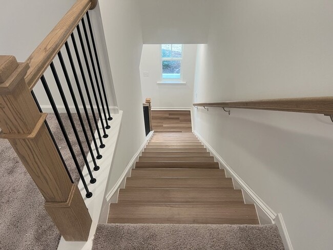 Photo - Bright & Modern 3-Bedroom Townhome in a Prime Triangle Location!
