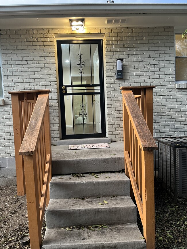 Photo - 1517 21ST AVENUE NORTH