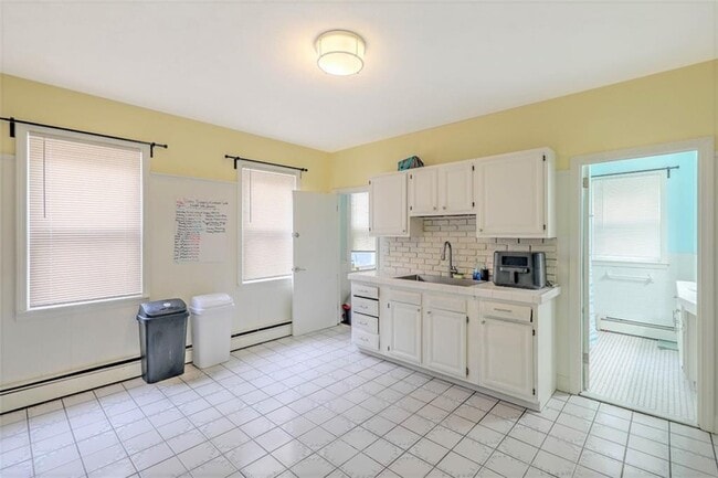 Photo - 289 Grove St Unidad 1