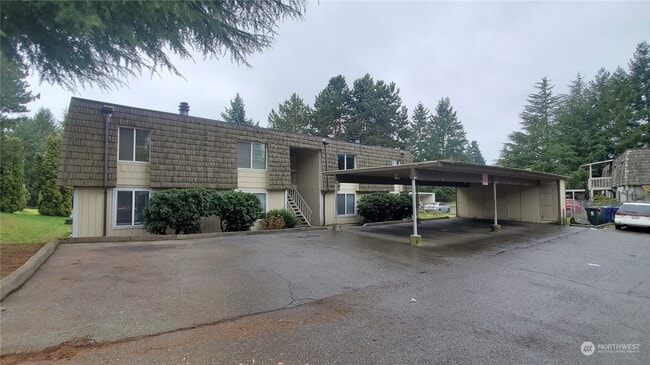 Building Photo - Spacious Apartment in Cozy Tacoma Neighbor... Unit D