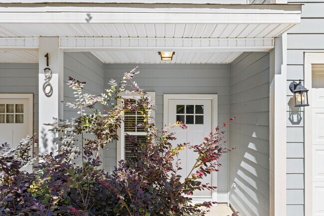 Photo - 190 Madison St