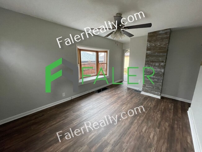 Photo - Darling Belmont Bungalow