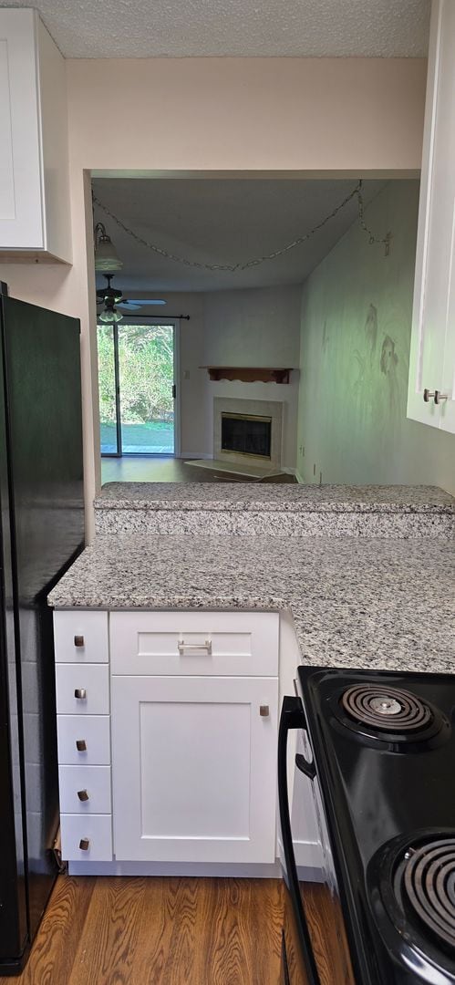 Photo - Ideal Living: Beautifully Designed 2 Bedro...