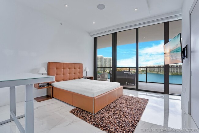 Building Photo - 5000 Island Estates Dr Unit 805