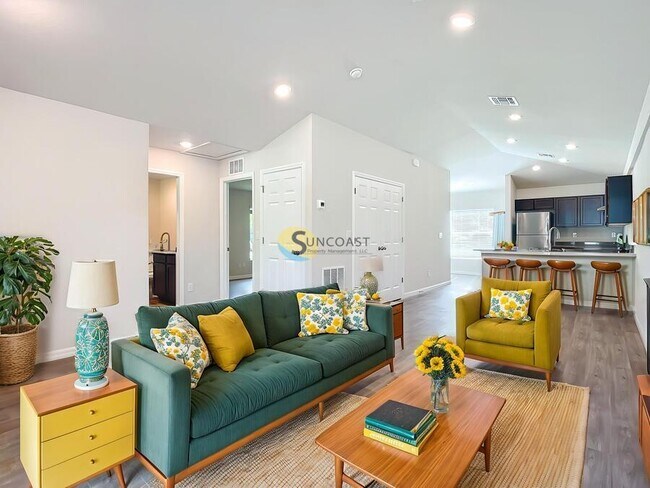 Photo - 292 Longley Dr