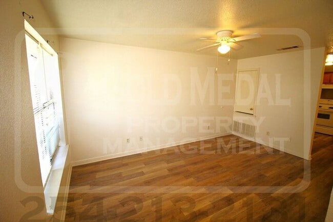 Photo - 3700 Ys Pak Ct