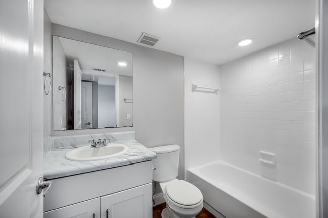 ASA Bathroom.jpg - Armature Square Apartments