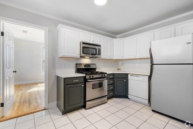 Building Photo - 16 Hawthorne St Unit 1 Rental
