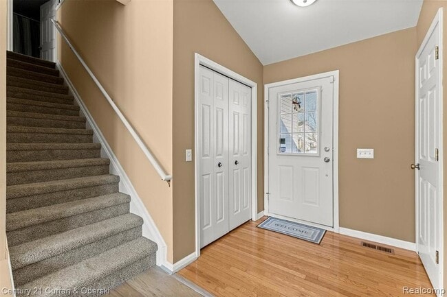 Photo - 7164 Richmond Dr