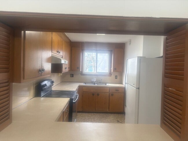 Photo - 92 Lasalle Ave Unit apt 1
