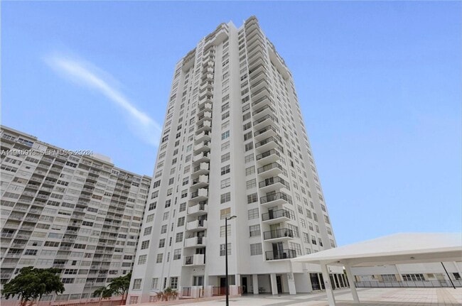 Photo - 2750 NE 183rd St Unit 1109